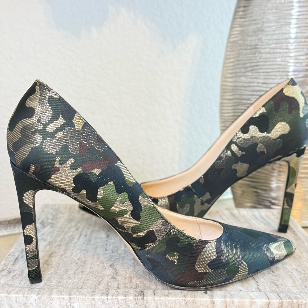 Tatiana Pointy Toe Camouflage High Heels
Nine West